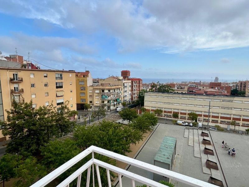 Foto bce75aca-4c67-4f7f-8598-dc31b39943dc. Ático en mare alfonsa cavin 5 ático con terraza sin ascensor en Mataró