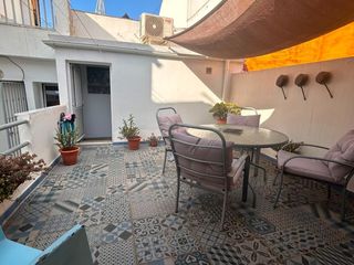 Xalet a Calle juan morrison 28. Casa independiente con patio, terraza y local profesional en ple