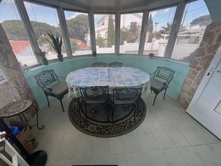 Casa a Carrer mare de deu del mont 6. Belle maison dans un quartier calme à l'escala