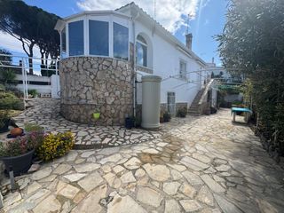 Casa en Carrer mare de deu del mont 6. Belle maison dans un quartier calme à l'escala
