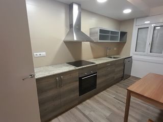 Appartamento in Carrer de la bòfia 2. Pis de 115 m² totalment reformat amb 3 habitacions a la zona del
