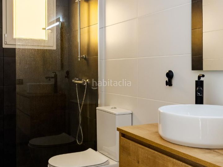 Foto 4a447d8b-36d8-40df-a212-021fd5095bd2. Casa a carrer comerç 160 a Flaçà