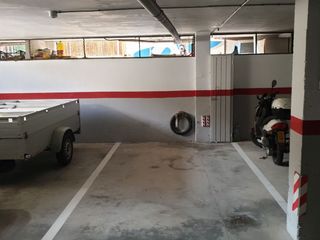 Rent Car parking in Doctor fleming  70. Se alquila plaza de parking grande