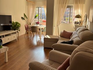 Pis a Científico gabriel ciscar 18. Vivienda reformada de 3 dormitorios con gran terraza, garaje y t