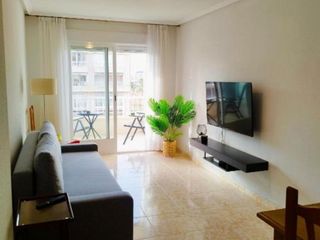 Lloguer Apartament a Avenida salamanca  8. Disponible de septiembre/octubre a junio, ambos incluidos