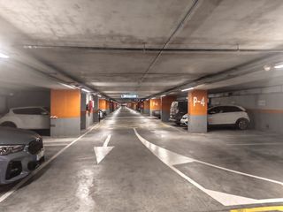 Lloguer Aparcament cotxe a Avinguda compte sallent 27
