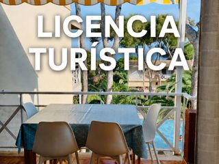 Apartament a Carrer pi 8. Apartamento con licencia turística, vistas al mar y piscina.