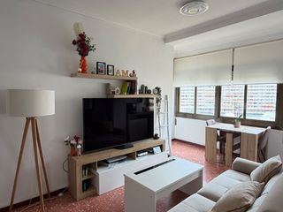 Appartamento in Marqués de sentmenat 22. Piso exterior con vistas en el barrio de les corts