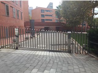 Lloguer Aparcament cotxe a Joan oliver 5. Alquilo parking coche vila olimpica