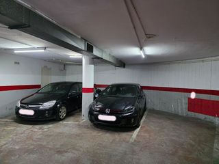 Aparcament cotxe a Carrer de salamanca 2. Se venden 2 plazas de parking con un trasero asociado cada una d