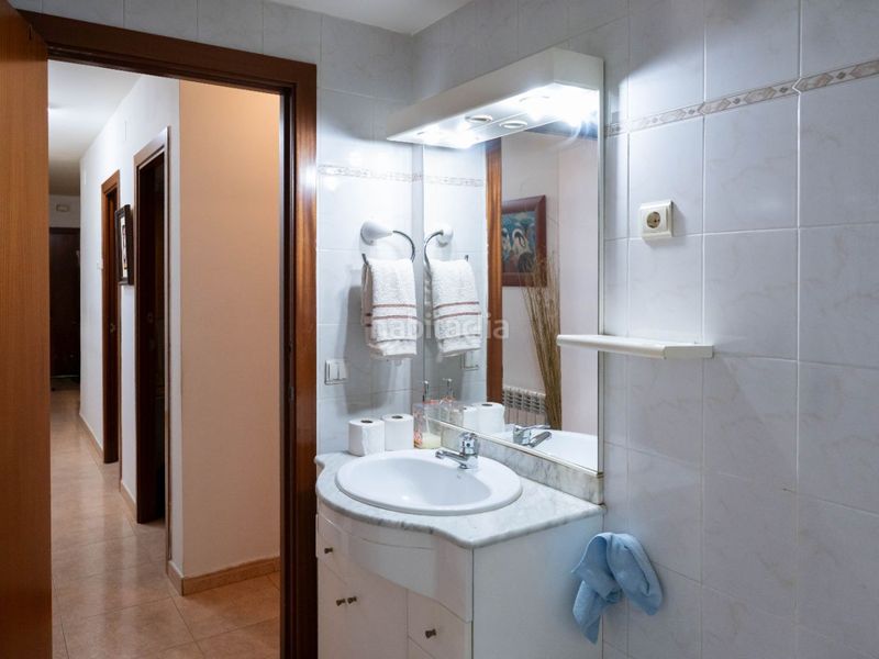 Foto 871dcbda-9d96-45dd-befc-335d44c00d99. Piso en carrer dr carles pol i aleu 38 pis exterior de 88 m² amb 3 habitacions, terrassa i ascensor a en Sort