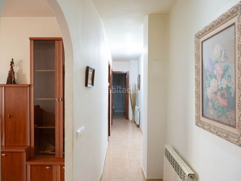 Foto 9cc79fe3-e6d1-4f8b-923f-20d7788c5815. Piso en carrer dr carles pol i aleu 38 pis exterior de 88 m² amb 3 habitacions, terrassa i ascensor a en Sort