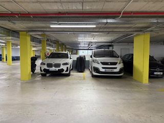 Car parking in Carrer de benet cortada 41. Vendo 2 plazas de parking