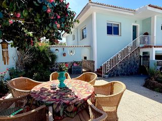 Chalet in Calle dinamarca 40. Chalet en la orotava (las cuevas) – vistas al mar y al teide – 2