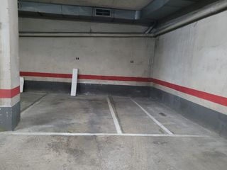 Aparcament cotxe a Carrer sant miquel 28. Vendo plaza de parking doble
