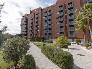 Lloguer Apartament a Avda ilustracion 103. Apartamento con terraza y vestidor pts