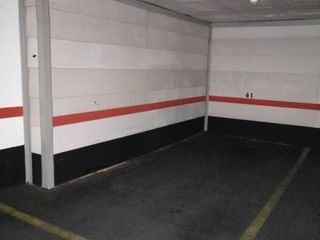 Affitto Posto auto in Carrer sant genís  17. Plaça d'aparcament al carrer sant genís 17