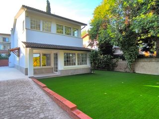 Maison à Carrer guadalajara  27. Casa independiente para entrar a vivi