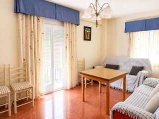 Miete Etagenwohnung in San blas 1. Particular alquila piso  3 habitaciones en granada