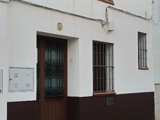Location Maison jumelée à Calle cañito  6. Se alquila a sanitarios,profesores, trabajadores de organismos..