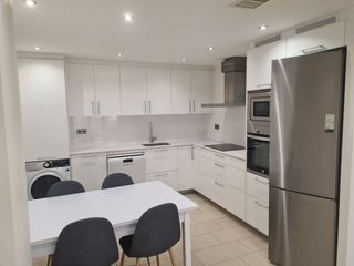 Rent Flat in Carrer d'àngel guimerà 8. Lloguer pis cèntric