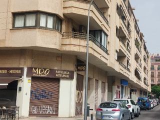 Miete Etagenwohnung in Miquel arcas 1. Piso en reforma, disponible en octubre
