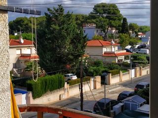 Appartamento in Josefa almirall  2. Piso reformado, con parking y trastero a 800 m de la playa – cun