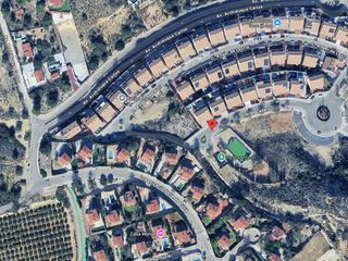 Terreno residencial en Calle almirante cadarso 30. Parcela lista para construir en montemío, valle del túria - bena