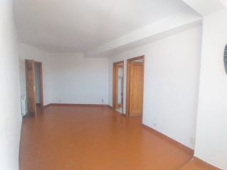 Appartamento in Calle de antonio machado 19. Particular vende piso, no agencias. 3º exterior de dos dormitori