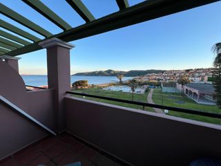Alquiler Piso en Avenida del lince 1. Apartamento en primera línea de playa con vistas al mar.