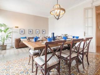 Piso en Tamarit 102. Con licencia turistica en sant antoni en venta