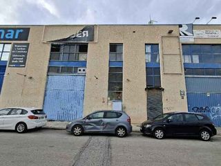Industrial building in Llobatona 50. Nave industrial de 775 m² en viladecans, 10 m de altura y gran v