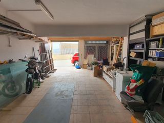 Rent Business premise in Nostra senyora de lourdes  20. Local multifuncional