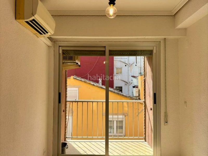 Foto 04149b0f-5b1e-4eb8-b13d-729cc225d4c9. Piso en carrer cervantes 40 magnífico piso en calle cervantes en Burjassot