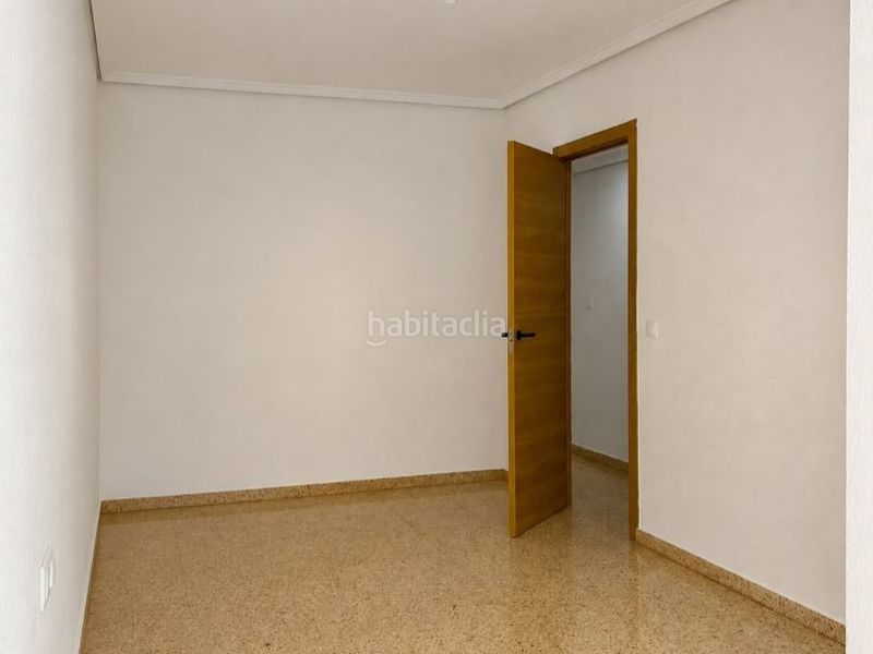 Foto 7e0221af-768a-4204-bcbf-24c621d2ac98. Piso en carrer cervantes 40 magnífico piso en calle cervantes en Burjassot