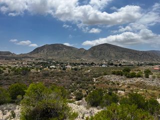 Landgut in Camino cascabel 11. Finca rústica de 41.026 m² en la alcoraya, alicante