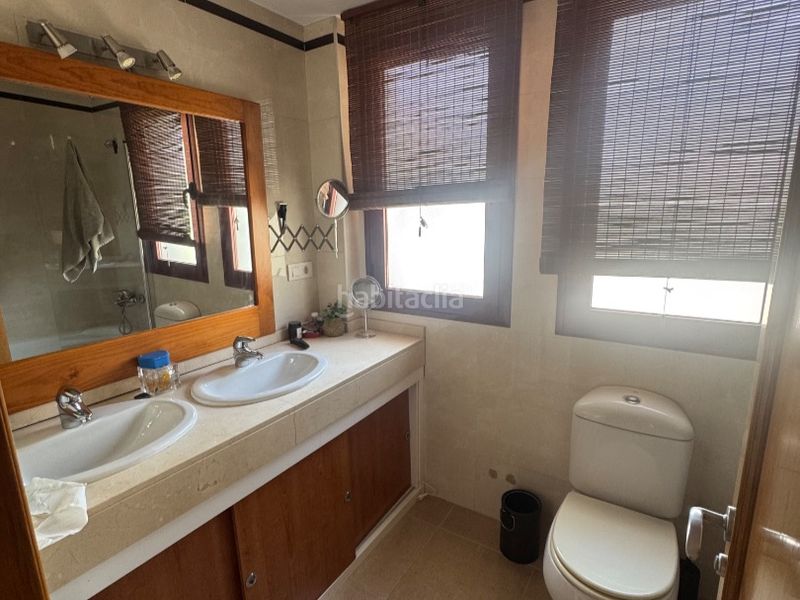Foto 53d98c2b-c5f1-4dab-80bb-967745c18e16. Casa adossada a calle pascal 26 a San Miguel Armilla