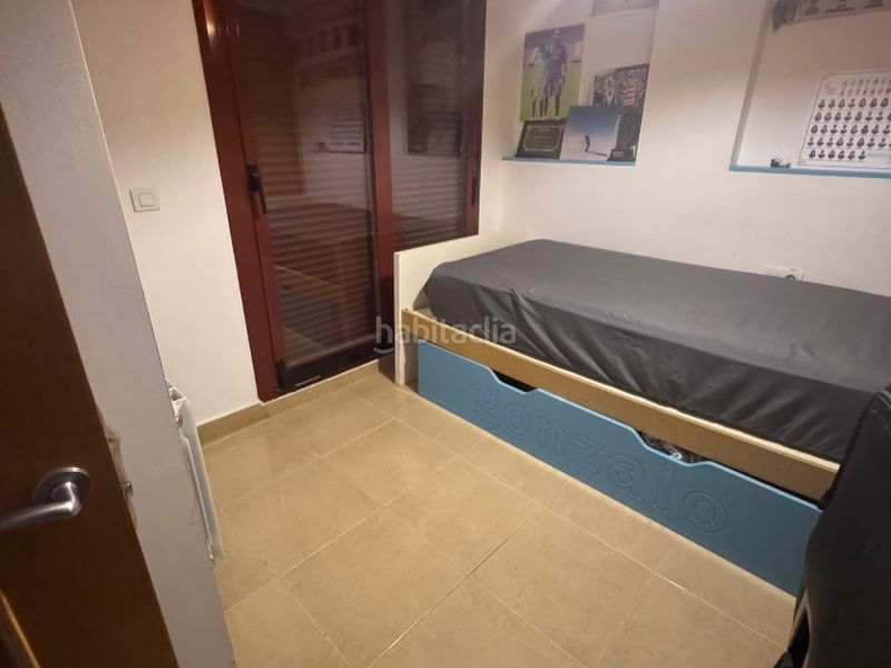 Foto 85dfa8eb-ecbd-47a1-a9f5-9bd528070189. Casa adossada a calle pascal 26 a San Miguel Armilla