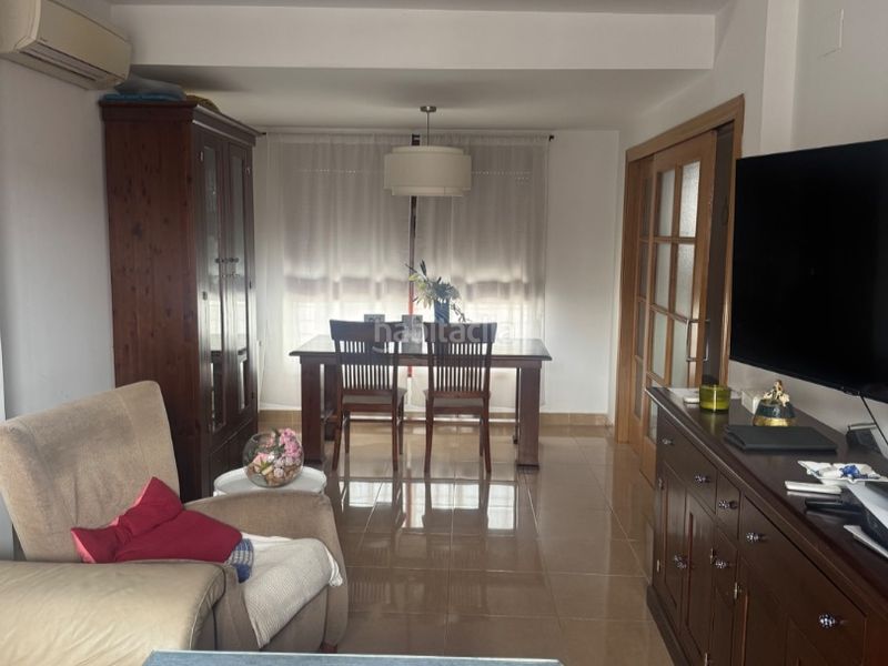 Foto c50c4998-8dc0-44ed-80a9-db2da18f0c49. Casa adossada a calle pascal 26 a San Miguel Armilla