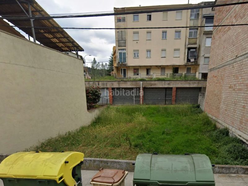 Foto f1e24a61-7727-4af3-b196-a6ad9ce2bd19. Terreny residencial a carrer rocacorba a Olot
