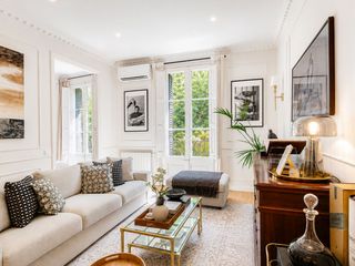 Etagenwohnung in Carrer de bailèn 88. Precioso piso en finca clásica del quadrat d'or