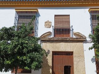 Semi detached house in Plaza. de aguayos  1. Casa adosada muy bonita y tranquila. al lado de la corredera y l