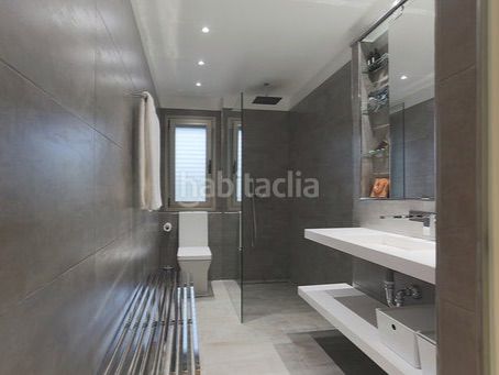Foto 2b65b19d-8fe2-40f3-bbff-c4aed73cbb70. Àtic a calle benirras 11 a Marina Botafoc-Talamanca Ibiza