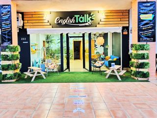Transfer Business premise in Avenida reino de españa 222. Traspaso total o parcial (negocio listo para funcionar desde ya)