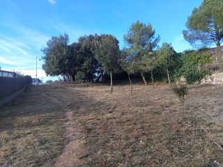 Wohngrundstück in Can garriga 75. Terreno residencial en urbanización cangarriga de seva
