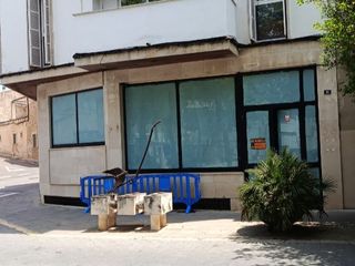 Alquiler Local Comercial en Plaça des pou 11. Se alquila local