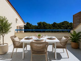Attico in Riells 170. Ático reformado con gran terraza y piscina cerca de la playa de