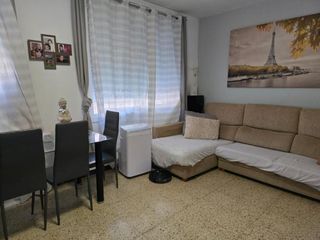 Piso en Carrer de gandia 32. Piso de 3 habitaciones y 90 m² en terrassa · sin ascensor