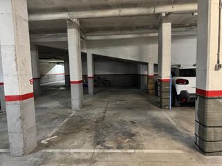 Autoparkplatz in Carrer de joan miró 17. Gran plaza de parking para 2 coches – 36,5 m² – martorell