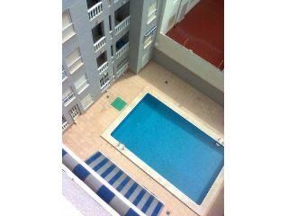 Flat in Calle los gases 50. 3 dormitorios, 2 baños y cochera con trastero